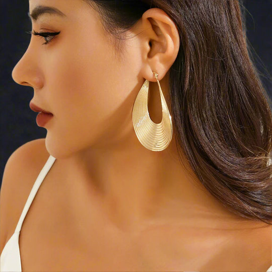 Elegant Textured Gold & Silver Hoop Earrings – Chic Statement Jewelry