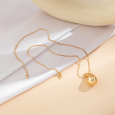 Gold & Silver Fluid Drop Pendant Necklace – Elegant Minimalist Jewelry