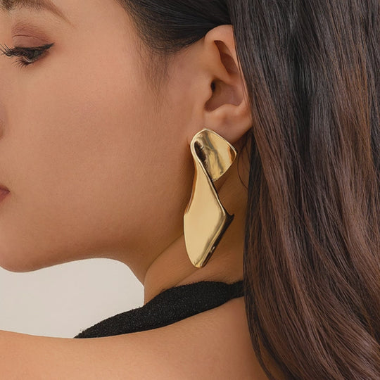 Modern Abstract Gold & Silver Earrings – Bold & Elegant Statement Jewelry