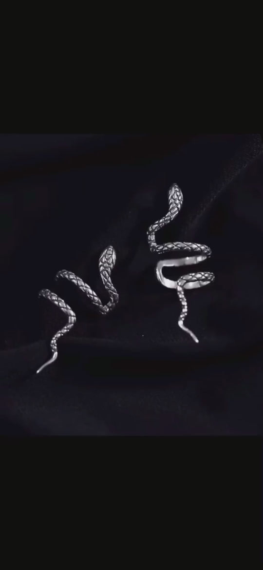Snake Ear Cuff – Single Non-Piercing Gothic Statement Earring