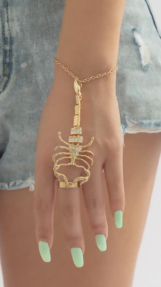 Scorpion Ring Bracelet – Adjustable Gothic Statement Jewelry