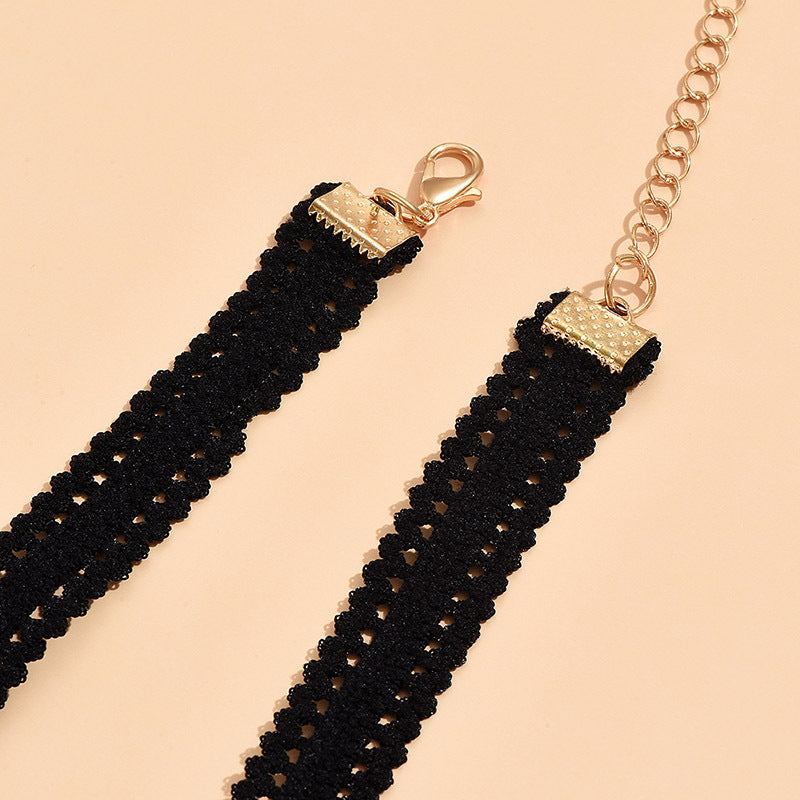 Charm Leaf Leg Chain - Delicate Gold Heart Thigh Jewelry