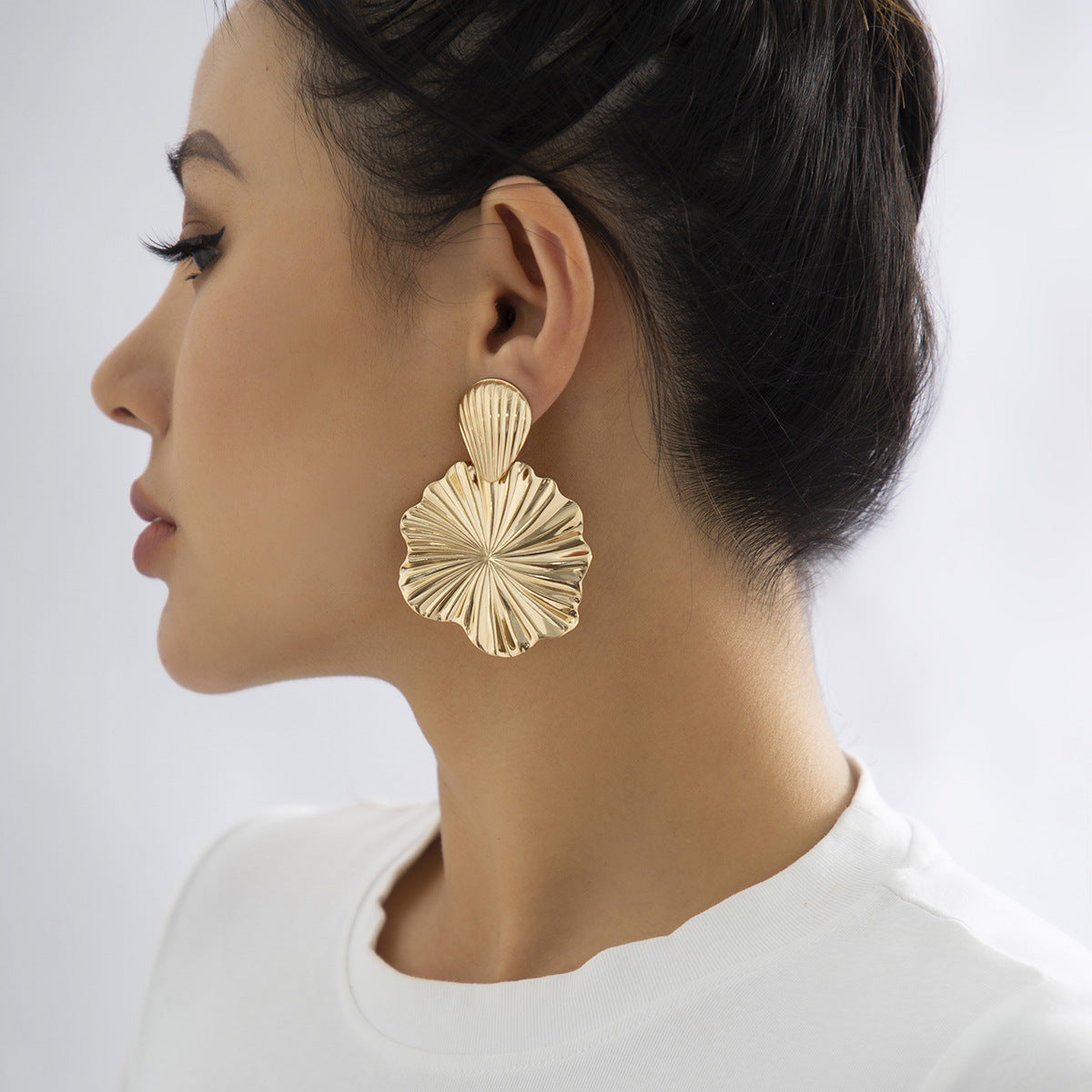 Large Flower Earrings | Big Flower Ear Cuff | Big Flower Earrings | Gold Flower Earrings | Gold Flower Studs