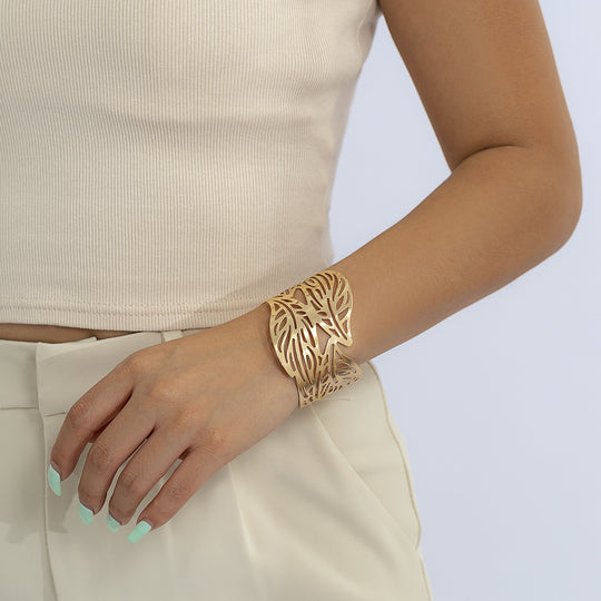 Leaf Cuff Bracelet – Nature Inspired Single Bangle Armband