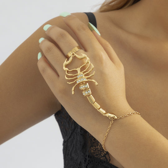 Scorpion Ring Bracelet – Adjustable Gothic Statement Jewelry