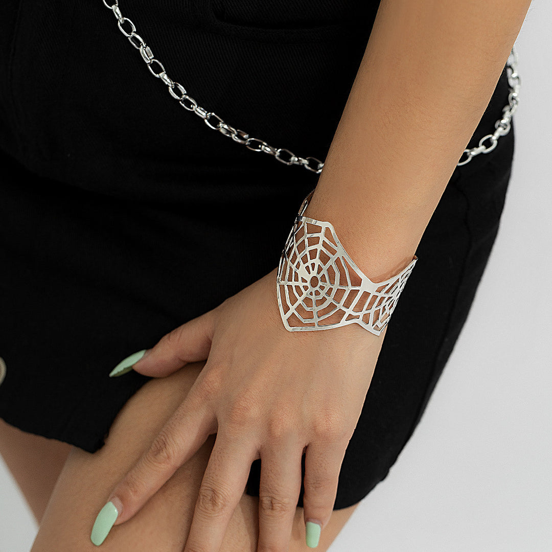 Spider Web Cuff Bracelet – Gothic Statement Armband Jewelry
