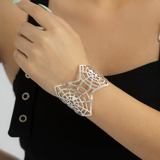 Spider Web Cuff Bracelet – Gothic Statement Armband Jewelry