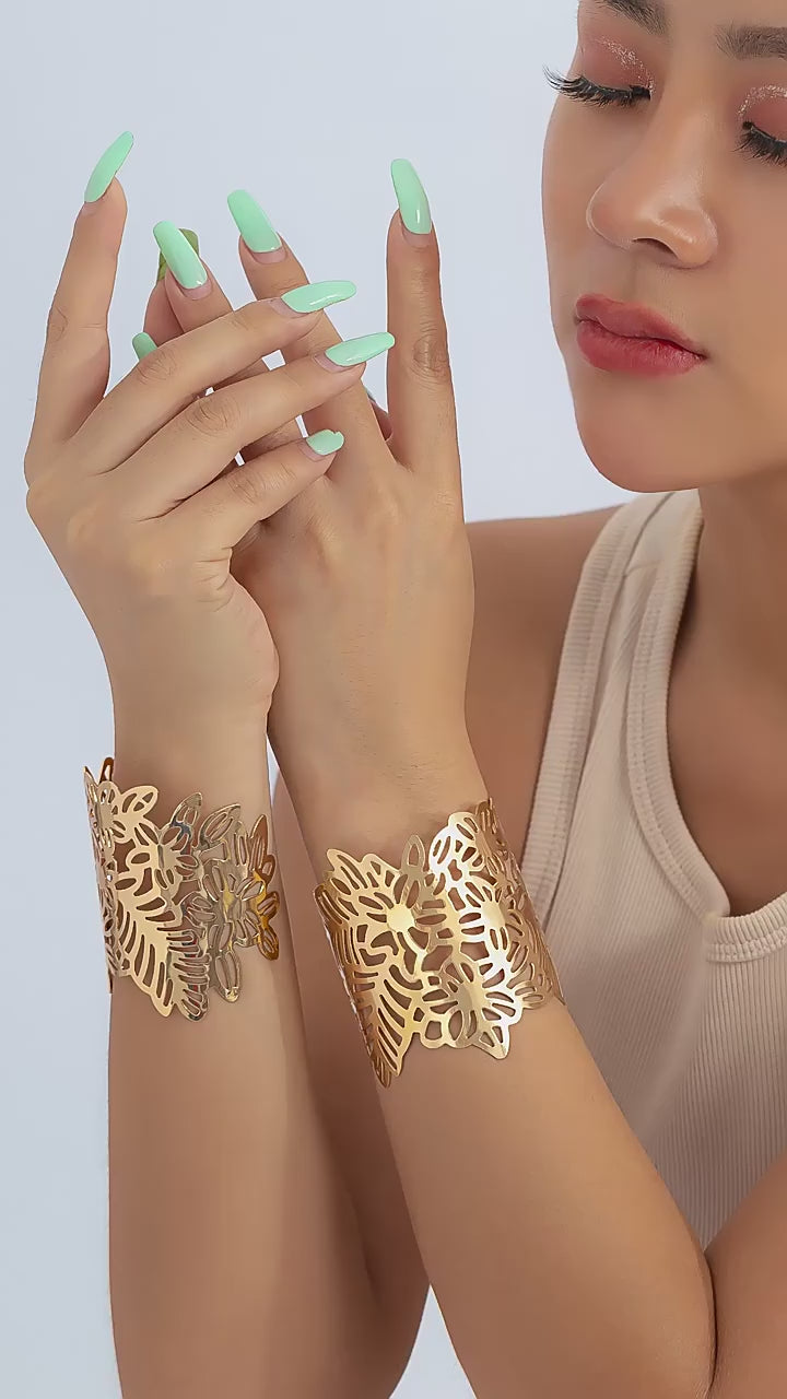 Leaf Cuff Bracelet – Nature Inspired Single Bangle Armband