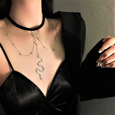 Single Layered Snake Leg Chain - Layered Leg harness - Body Pendant Snake Charm
